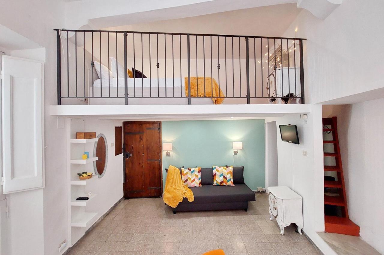Campo De' Fiori Cute Apartment Рим Екстер'єр фото